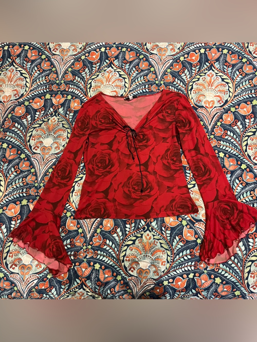 Y2K Fashion Bug Red rose bell sleeve blouse with tie front detail - Picture 6 of 10